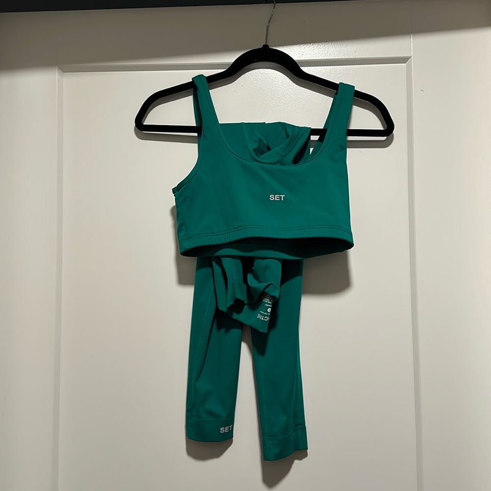SET ACTIVE TWO PIECE SET KELLY GREEN